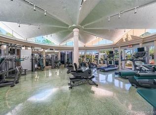 5055 Collins Ave , Unit 14A, Miami Beach, FL 33140 Photo