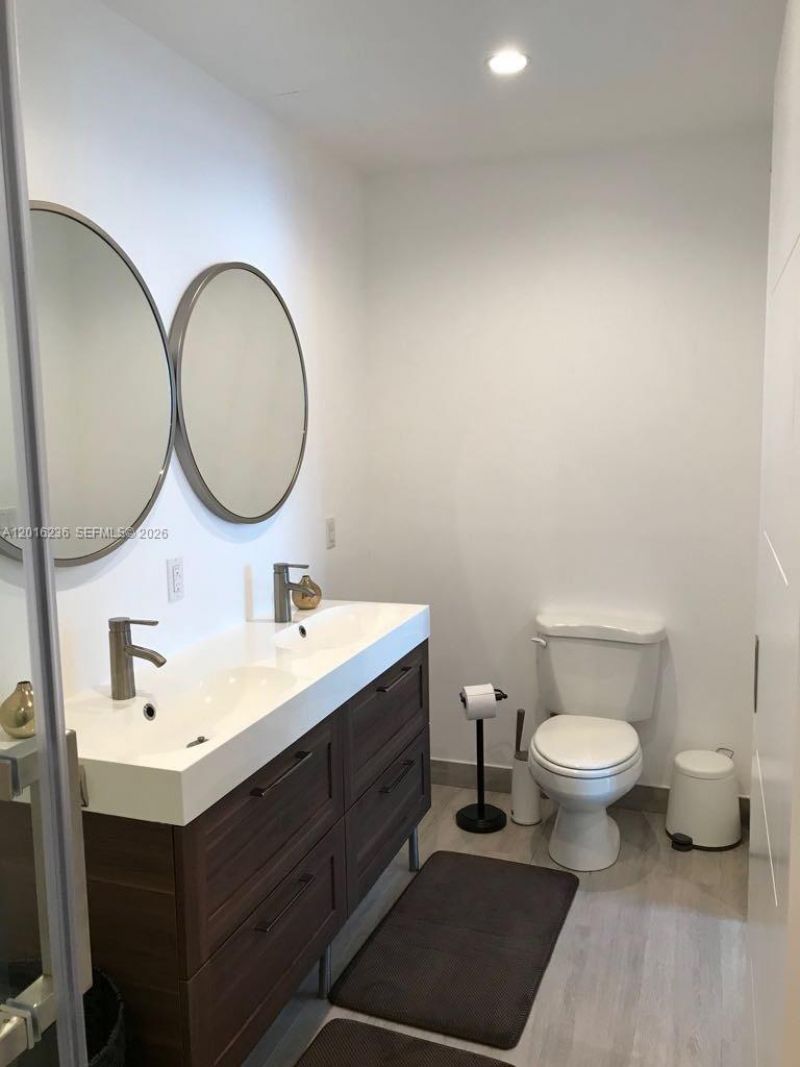 5055 Collins Ave , Unit 14A, Miami Beach, FL 33140 Photo