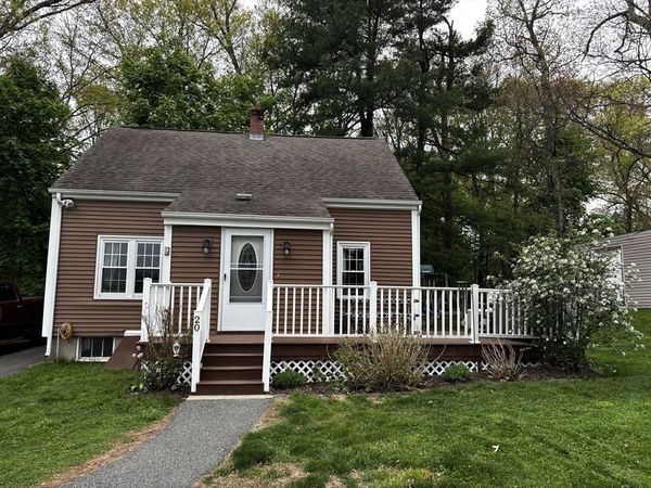 20 Cooks Ln, Bellingham, MA 02019