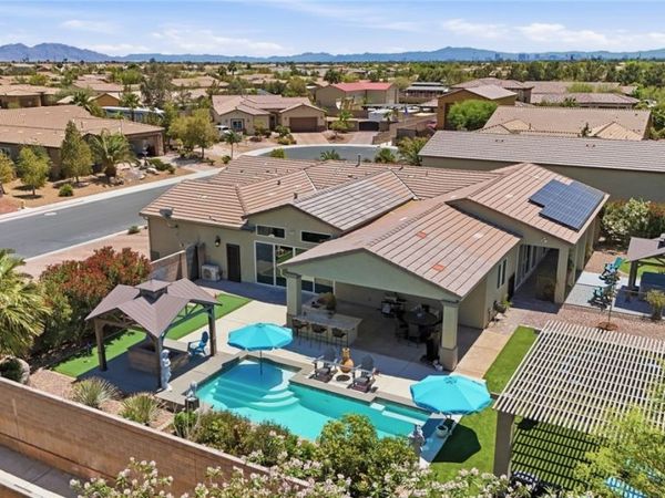 8713 Long Winter Court, Las Vegas, NV 89131