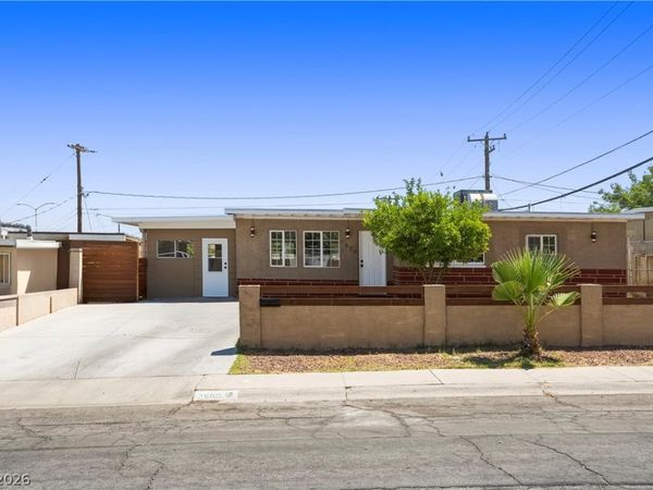 1809 Oakwood Avenue , North Las Vegas, NV 89030