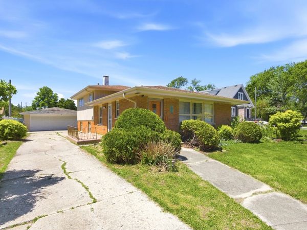 9224 Melvina Avenue , Oak Lawn, IL 60453