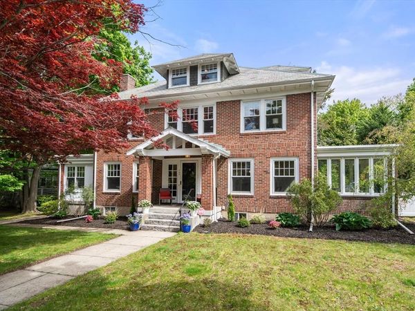 799 Commonwealth Avenue, Newton, MA 02459