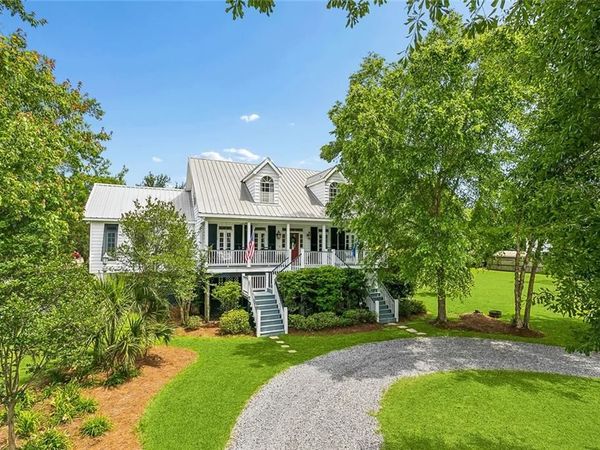 141 WILKINSON Street, Mandeville, LA 70448