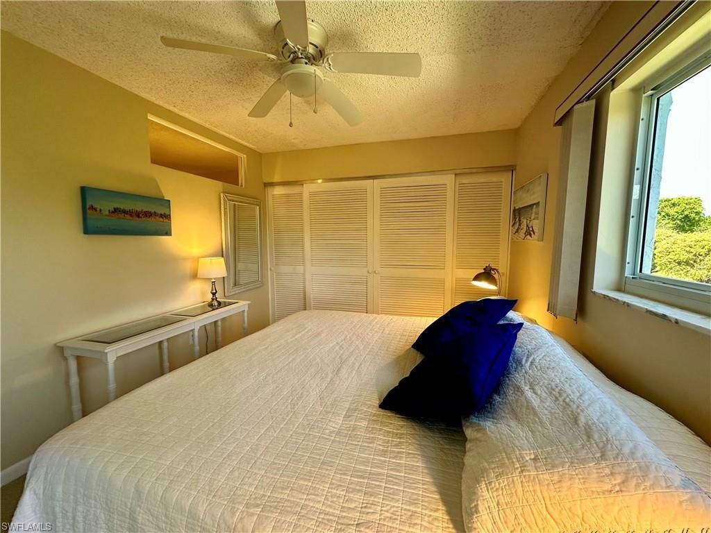 555 Park Shore Dr, Unit B205, Naples, FL 34103 Photo