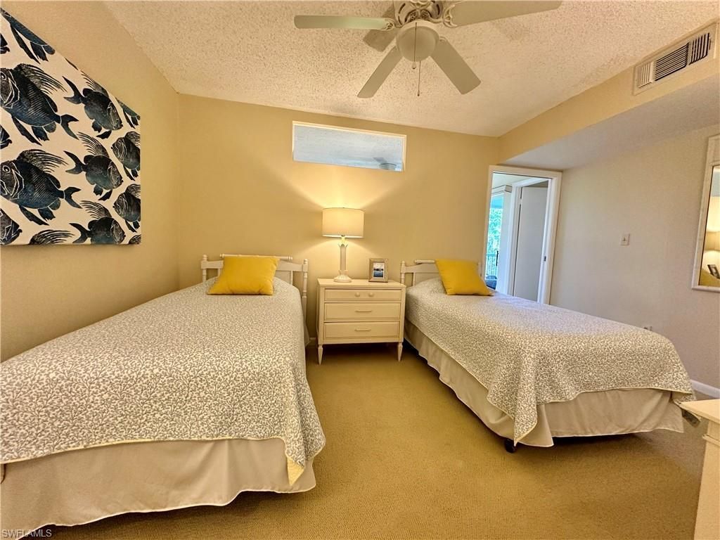 555 Park Shore Dr, Unit B205, Naples, FL 34103 Photo