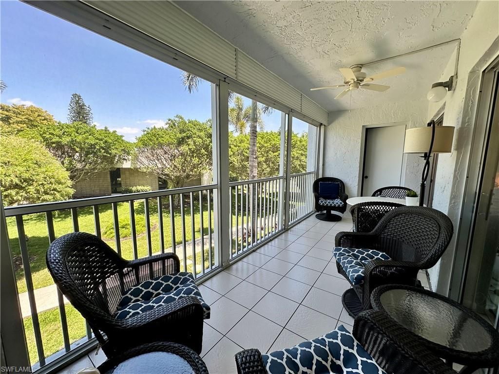 555 Park Shore Dr, Unit B205, Naples, FL 34103 Photo