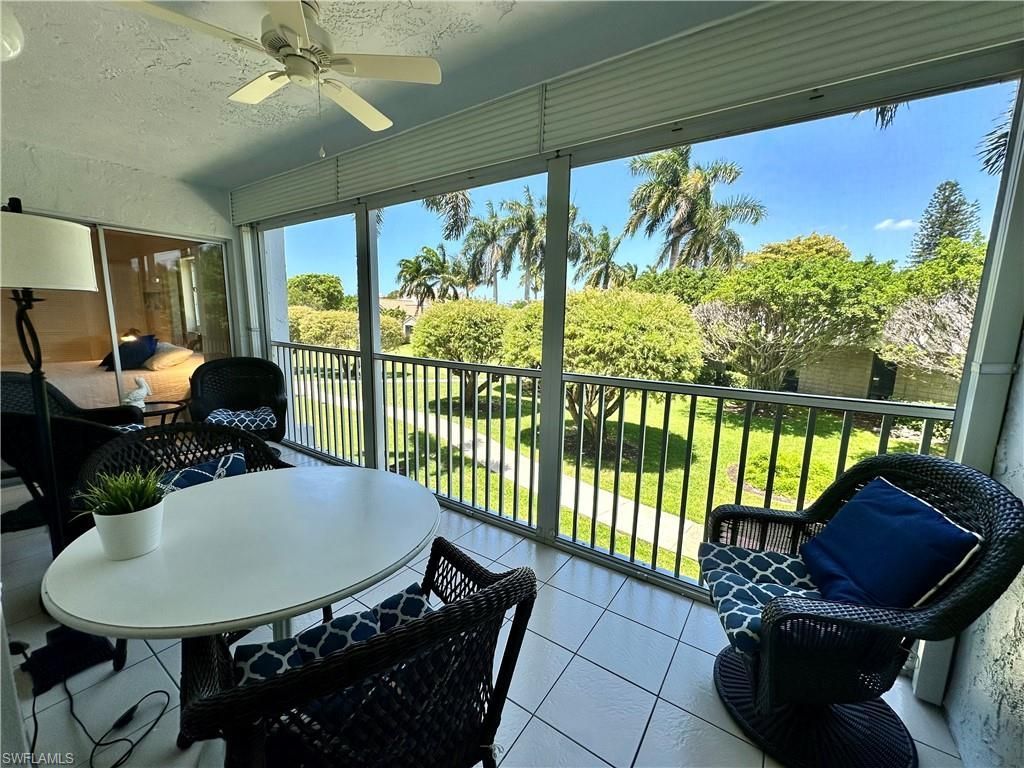 555 Park Shore Dr, Unit B205, Naples, FL 34103 Photo