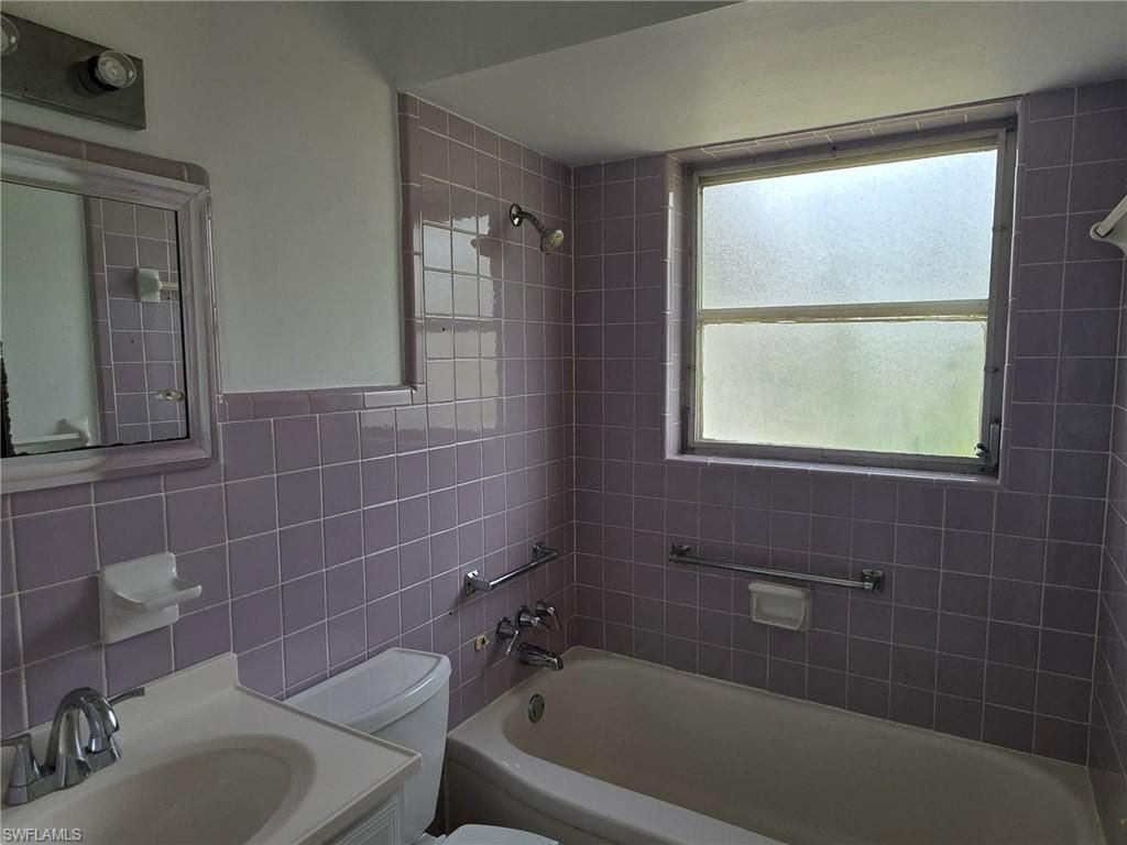 33 Broadway Cir, Fort Myers, FL 33901 Photo