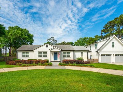 1010 Lansing Drive, Mount Pleasant, SC 29464
