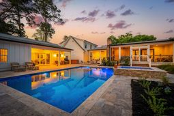 1010 Lansing Drive photo 4