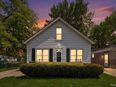 23164 Donald Avenue, Eastpointe, MI 48021
