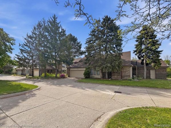13730 Plumbrook , Macomb Twp, MI 48312