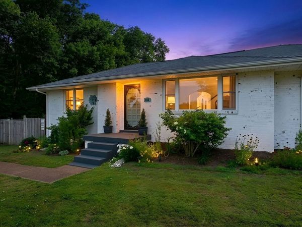 2000 Saint Joseph Dr, Nashville, TN 37218