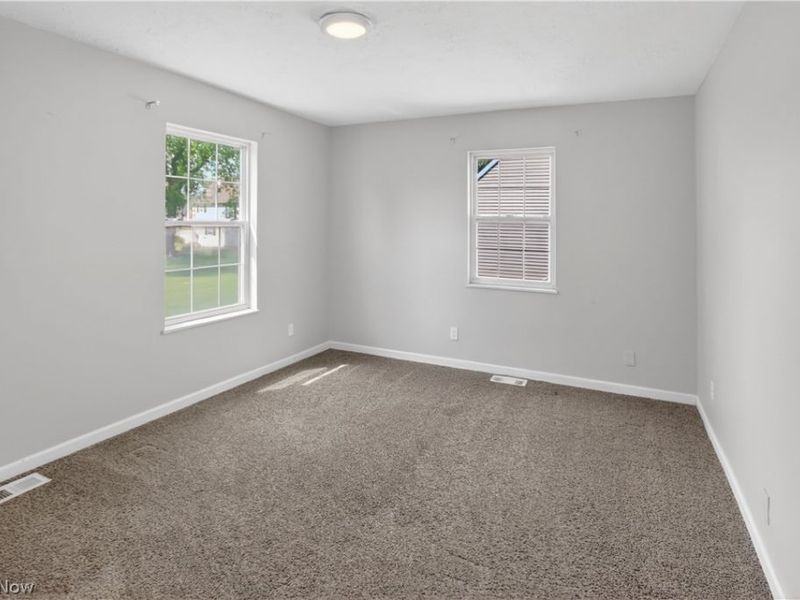 10540 Clairdoan Avenue, Cleveland, OH 44108 Photo 15