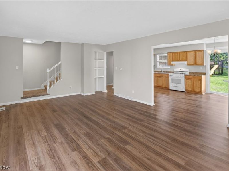 10540 Clairdoan Avenue, Cleveland, OH 44108 Photo 5