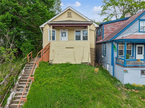 907 Vermont Avenue , White Oak, PA 15131