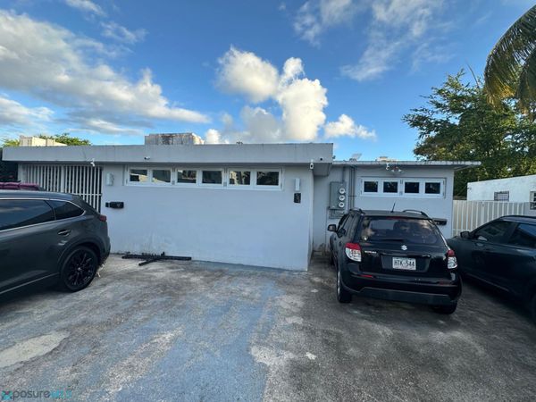 100 CALLE URANO, Carolina, PR 00979