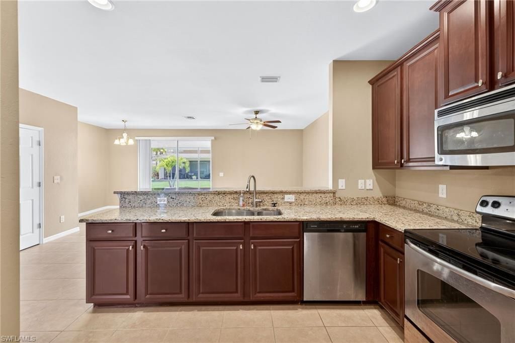 3806 Clearbrook Ln, Fort Myers, FL 33966 Photo