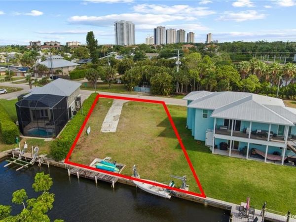 4575 Spring Creek DR, BONITA SPRINGS, FL 34134