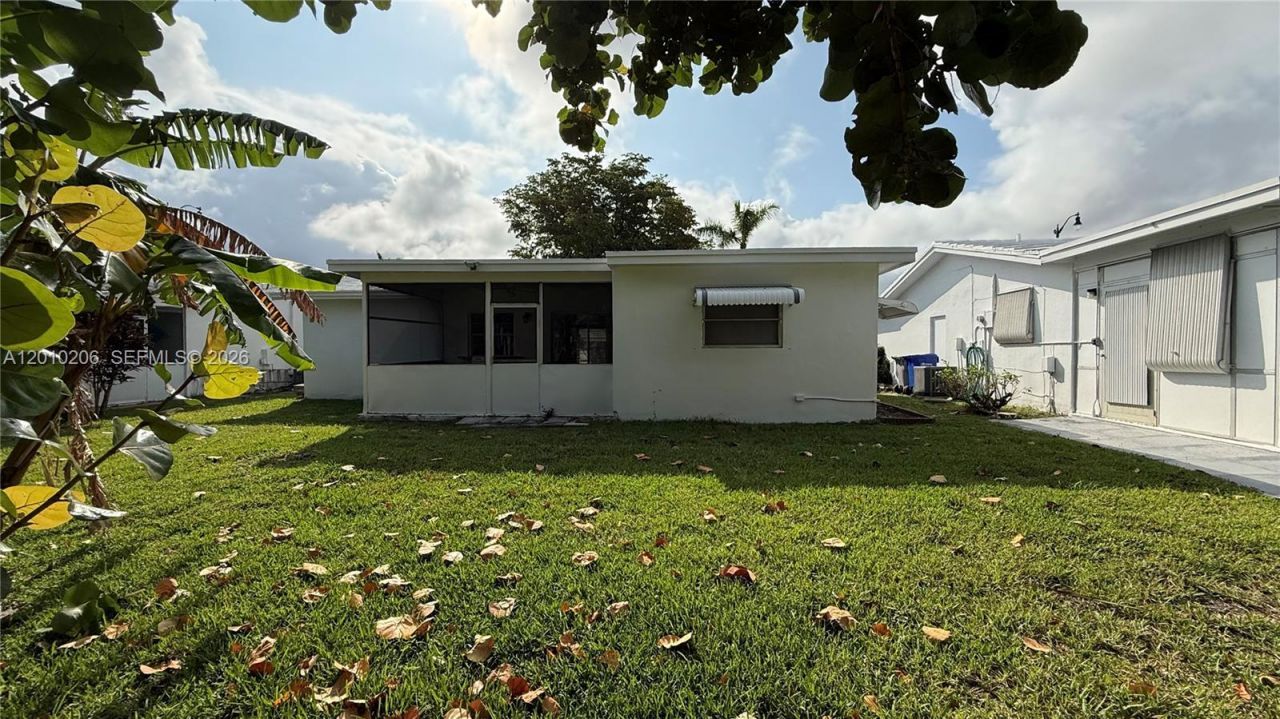3021 NW 2nd Ave, Pompano Beach, FL 33064 Photo