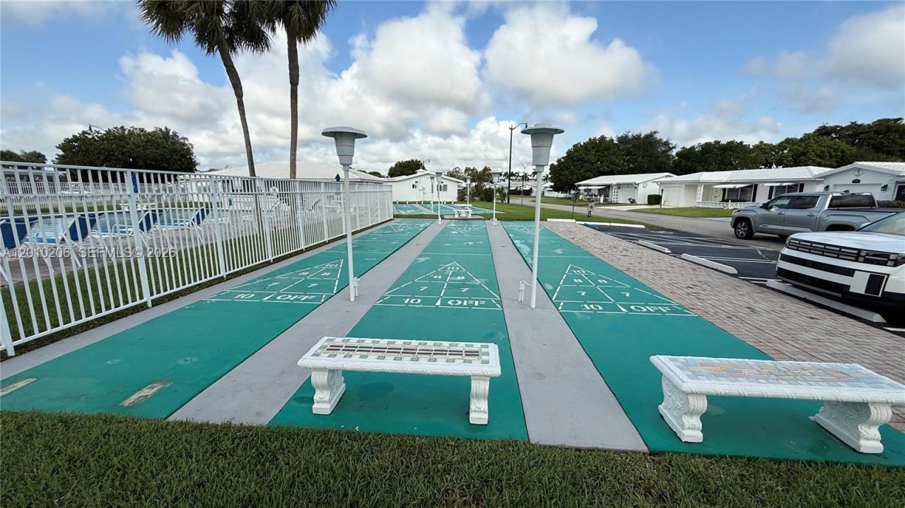 3021 NW 2nd Ave, Pompano Beach, FL 33064 Photo