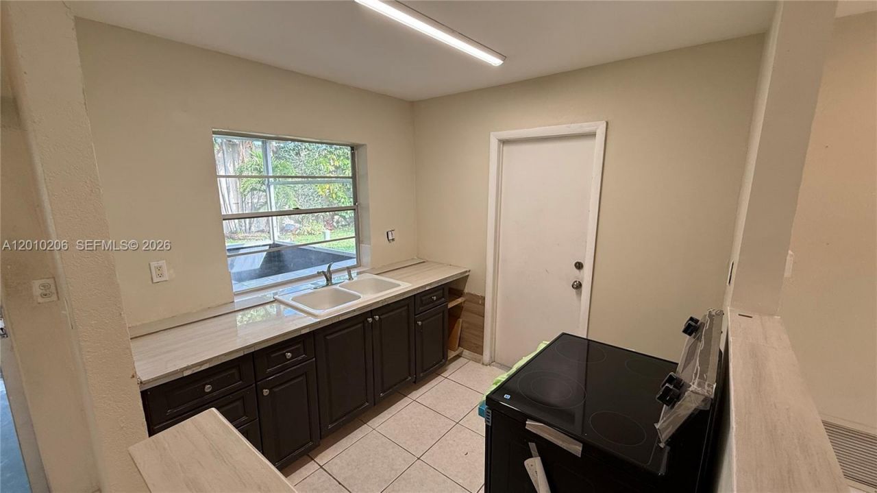 3021 NW 2nd Ave, Pompano Beach, FL 33064 Photo