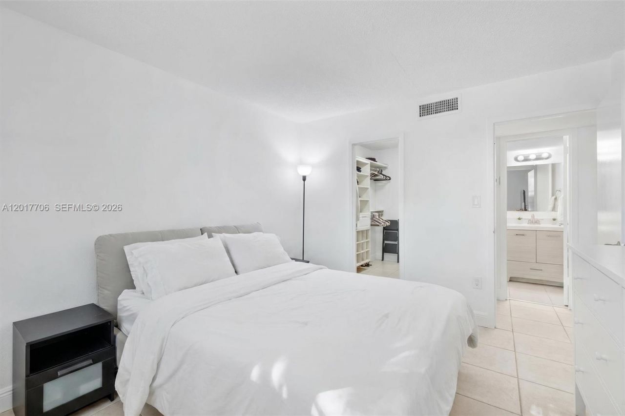 1800 Sans Souci Blvd , Unit 201, North Miami, FL 33181 Photo