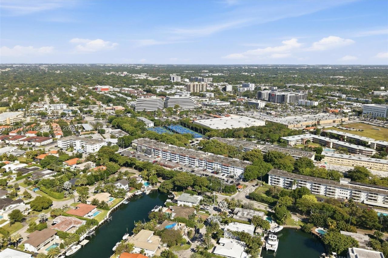 1800 Sans Souci Blvd , Unit 201, North Miami, FL 33181 Photo