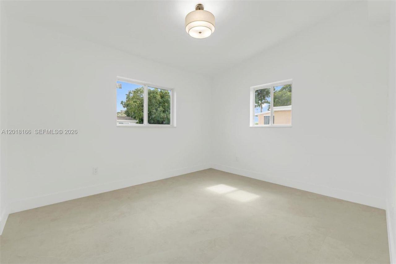 11490 Pinkston Dr, Miami, FL 33176 Photo