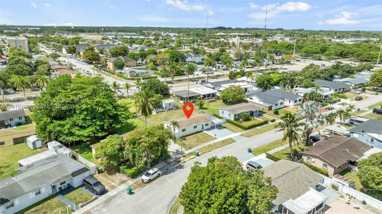 11490 Pinkston Dr, Miami, FL 33176 Photo