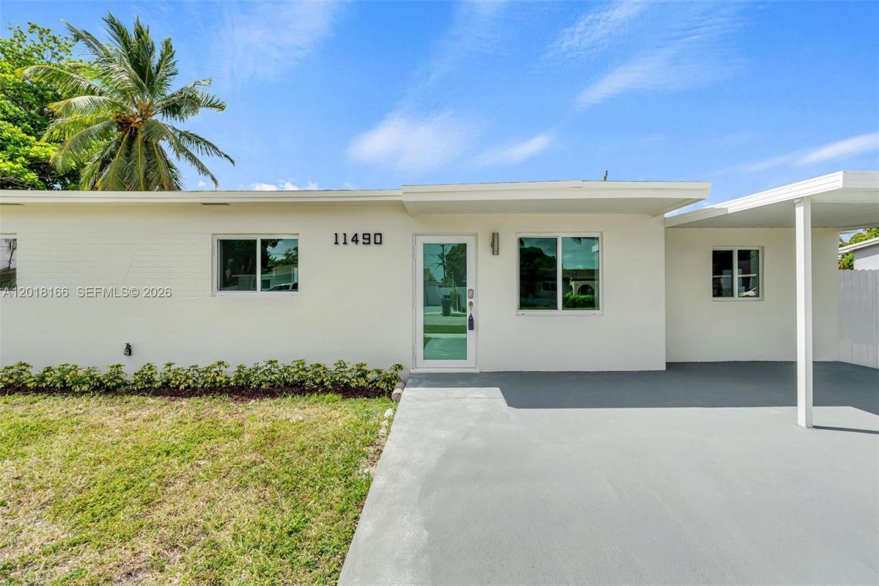 11490 Pinkston Dr, Miami, FL 33176 Photo