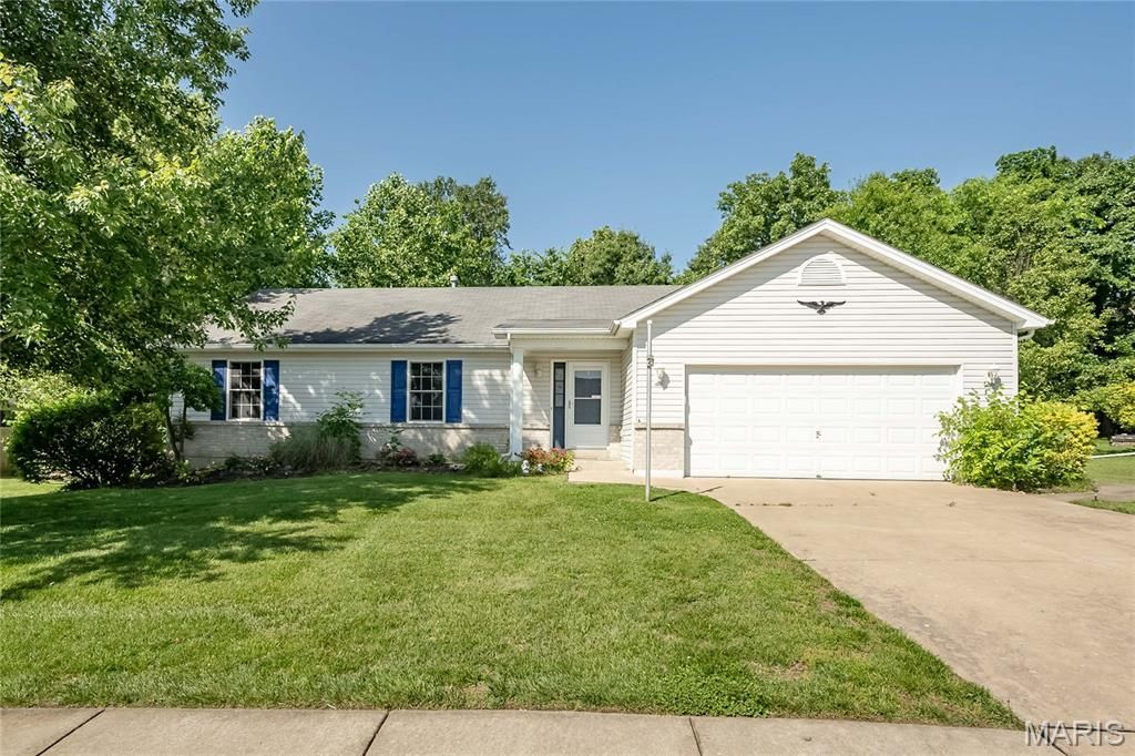 3842 Bedford Pointe Drive, Wentzville, MO 63385 Main Photo