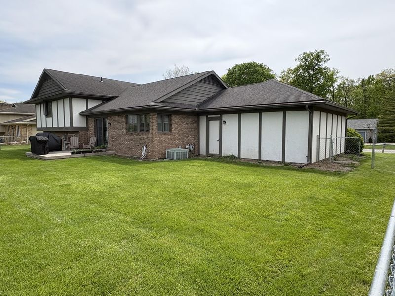1444 Timberlane Drive, Lima, OH 45805 Photo 4