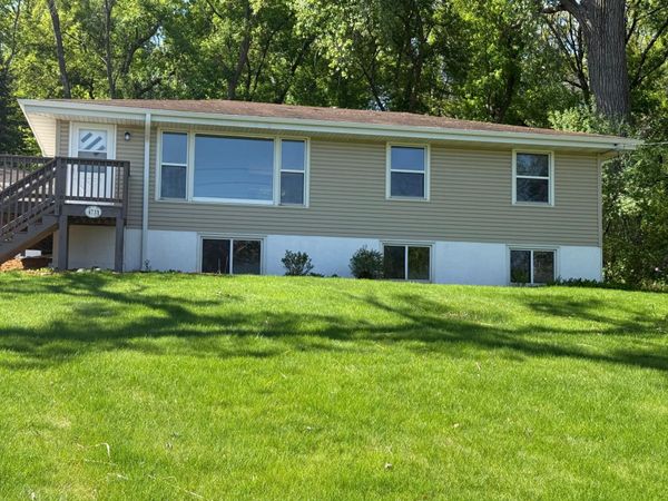 4731 W 129th Street , Savage, MN 55378