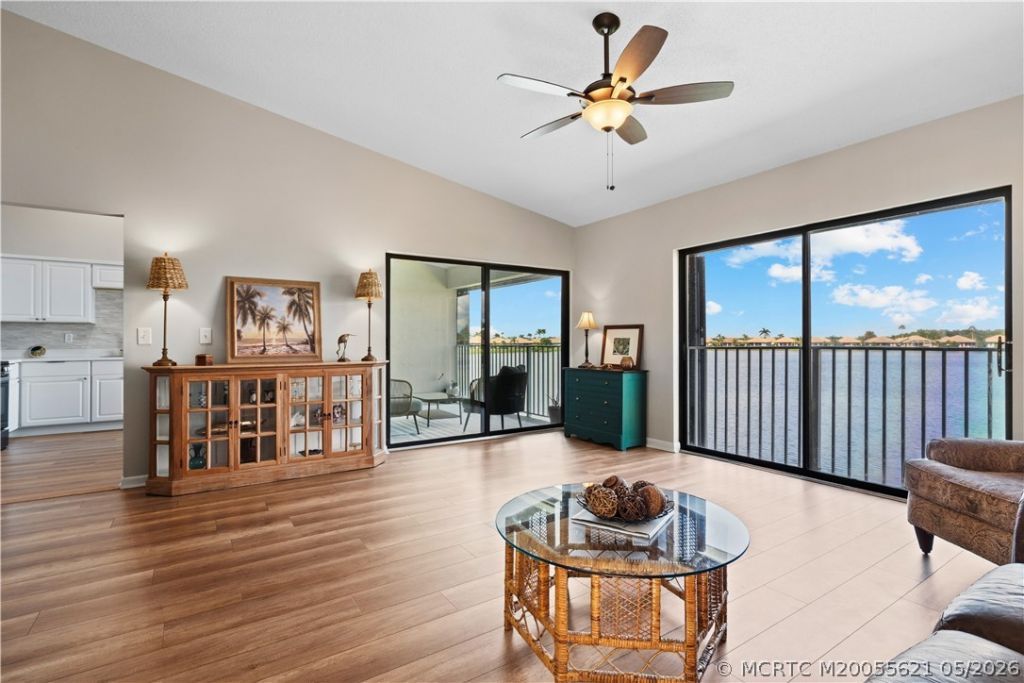 3206 S Lakeview Circle, Unit 1203, Fort Pierce, FL 34949 Photo
