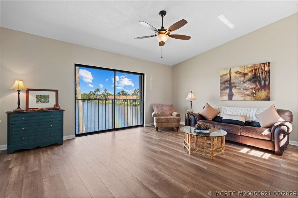 3206 S Lakeview Circle, Unit 1203, Fort Pierce, FL 34949 Photo