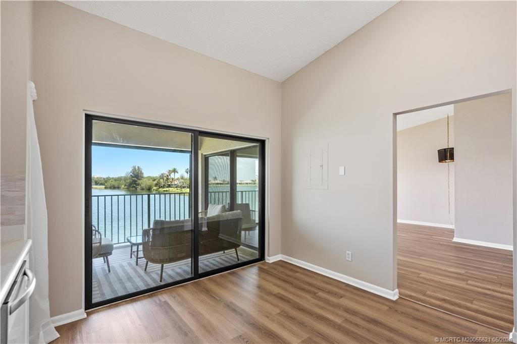 3206 S Lakeview Circle, Unit 1203, Fort Pierce, FL 34949 Photo