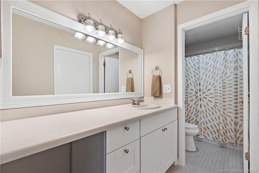 3206 S Lakeview Circle, Unit 1203, Fort Pierce, FL 34949 Photo