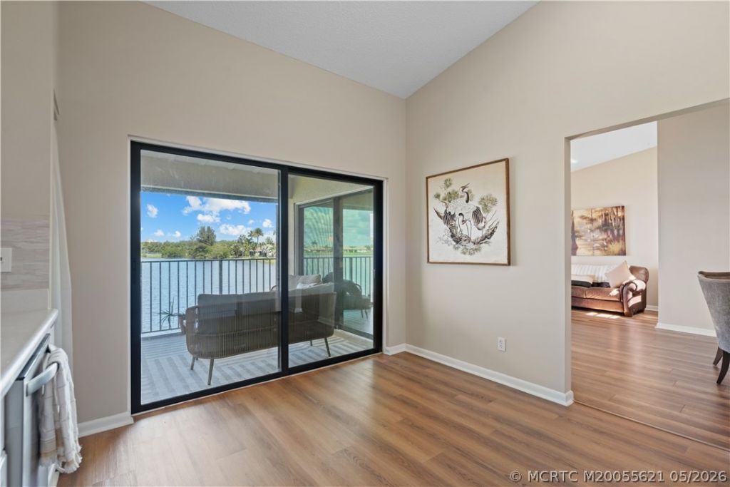 3206 S Lakeview Circle, Unit 1203, Fort Pierce, FL 34949 Photo