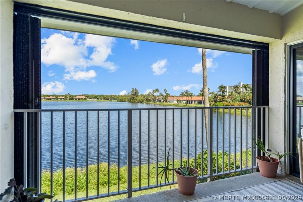 3206 S Lakeview Circle, Unit 1203, Fort Pierce, FL 34949 Photo