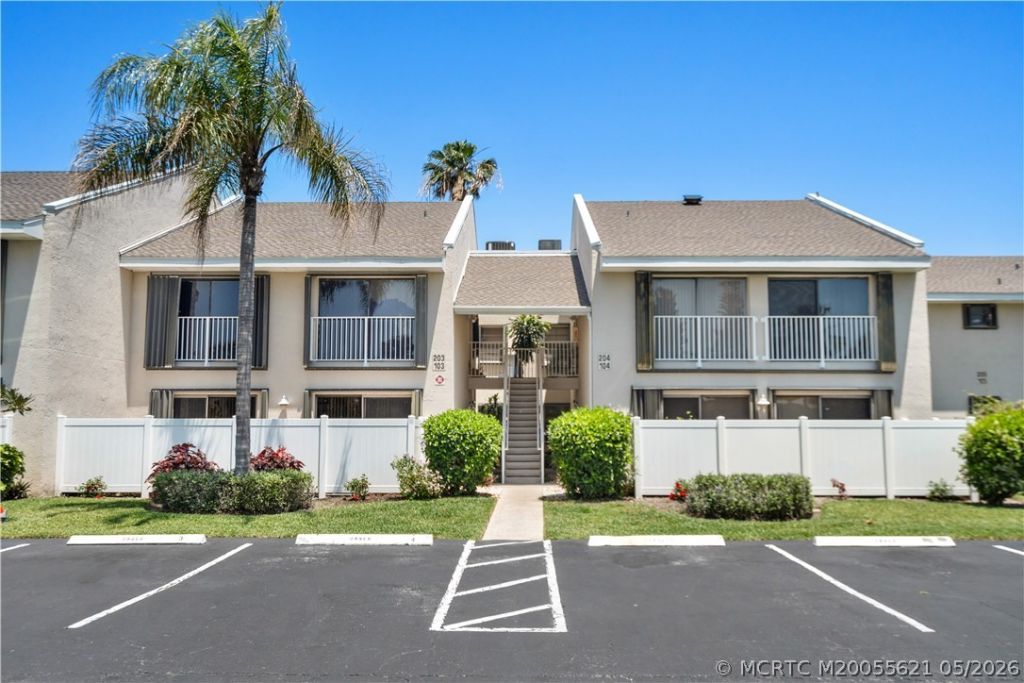 3206 S Lakeview Circle, Unit 1203, Fort Pierce, FL 34949 Photo