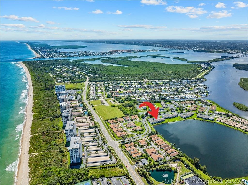 3206 S Lakeview Circle, Unit 1203, Fort Pierce, FL 34949 Photo