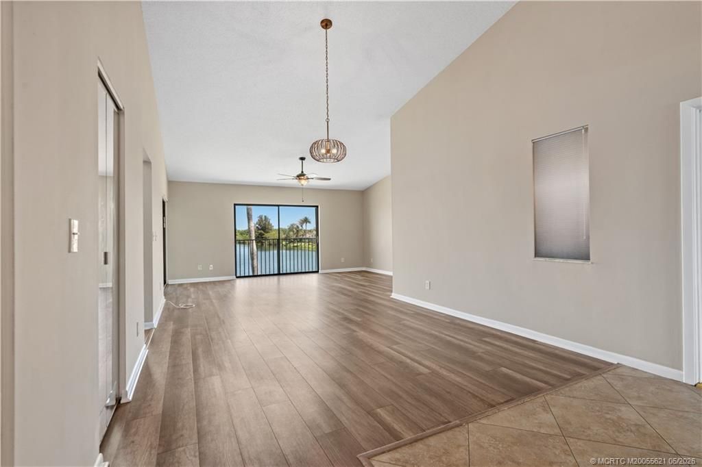 3206 S Lakeview Circle, Unit 1203, Fort Pierce, FL 34949 Photo