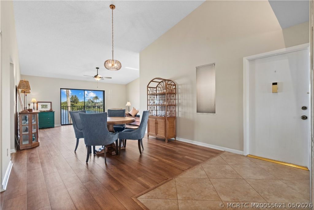 3206 S Lakeview Circle, Unit 1203, Fort Pierce, FL 34949 Photo