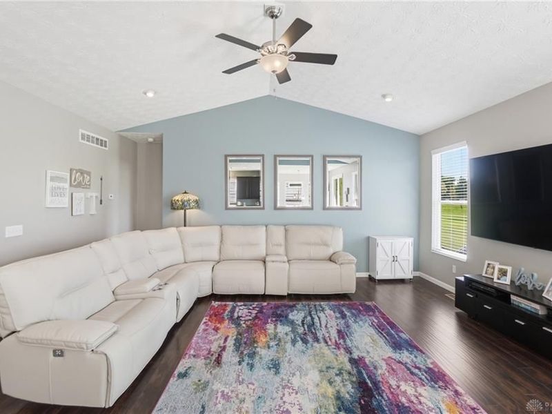 4131 Spicebush Drive, Tipp City, OH 45371 Photo 18
