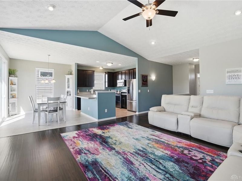 4131 Spicebush Drive, Tipp City, OH 45371 Photo 21