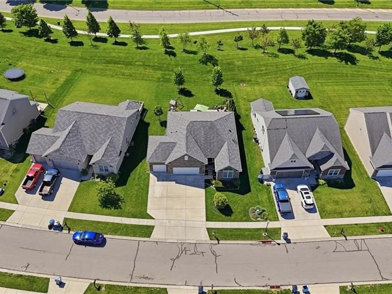4131 Spicebush Drive, Tipp City, OH 45371 Photo 7