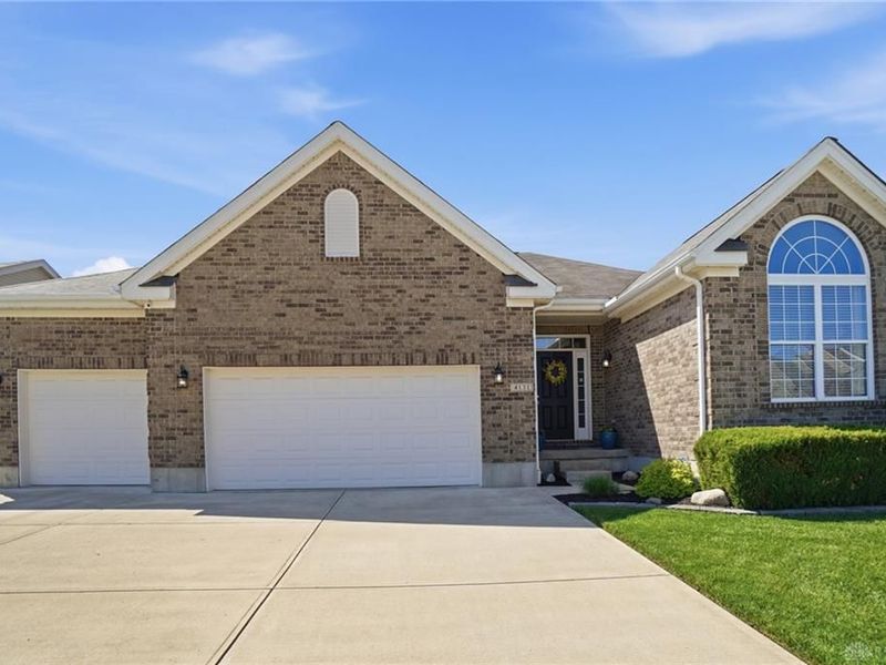 4131 Spicebush Drive, Tipp City, OH 45371 Photo 9
