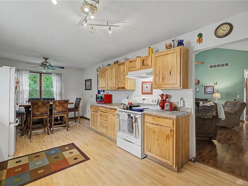 99 Arlington Avenue, Franklin, OH 45005 Photo 12